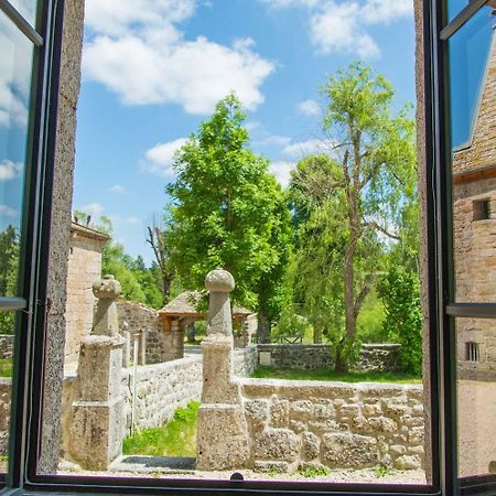 Gites De France 24 Personnes - Domaine De Coulagnettes Serverette Екстер'єр фото
